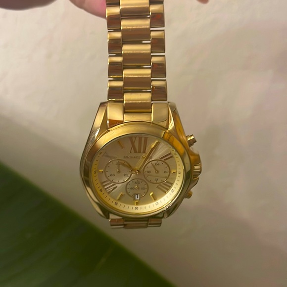 Michael Kors gold watch - Picture 2 of 5